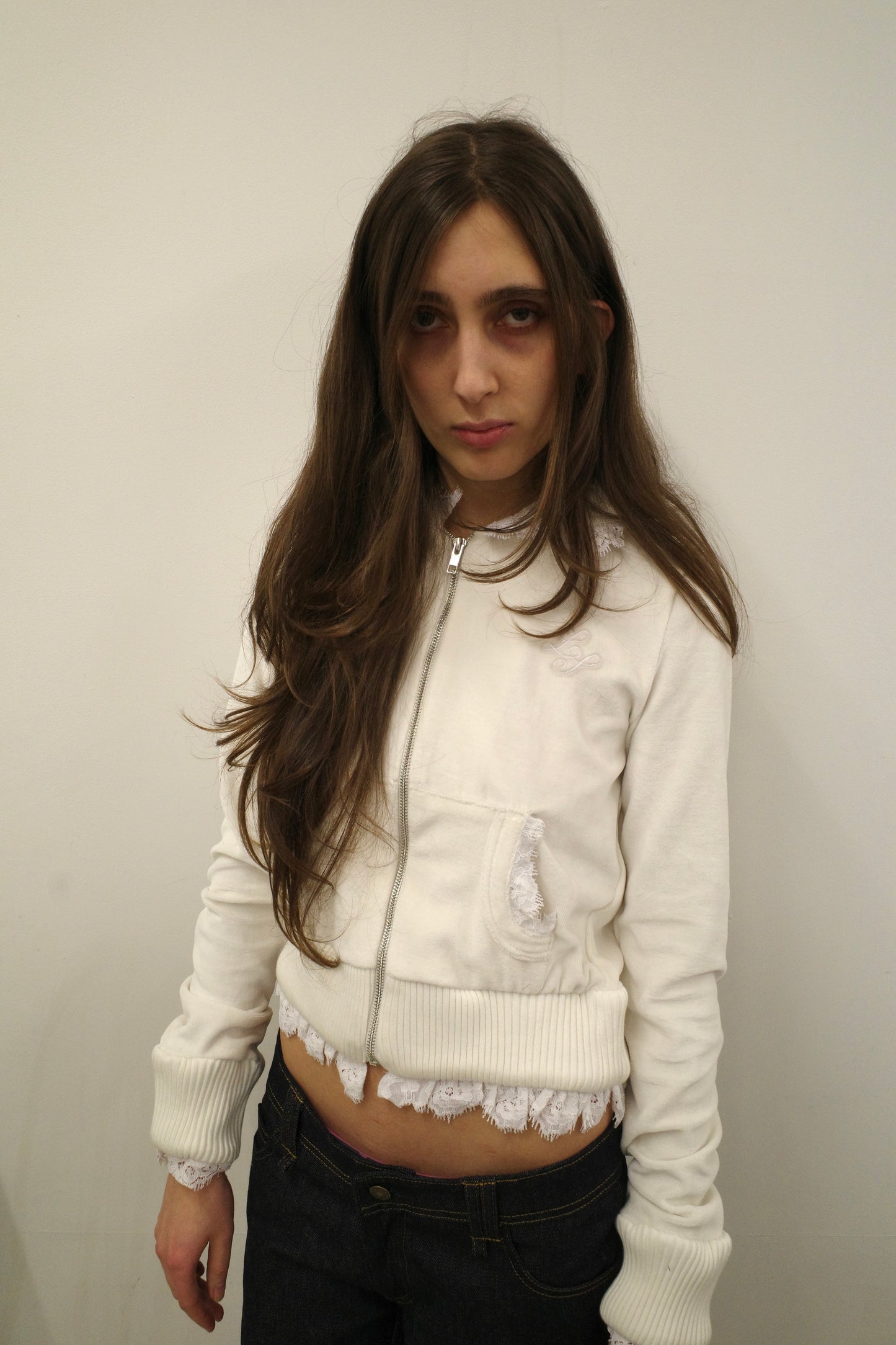 Nowhere zip up hoodie - White