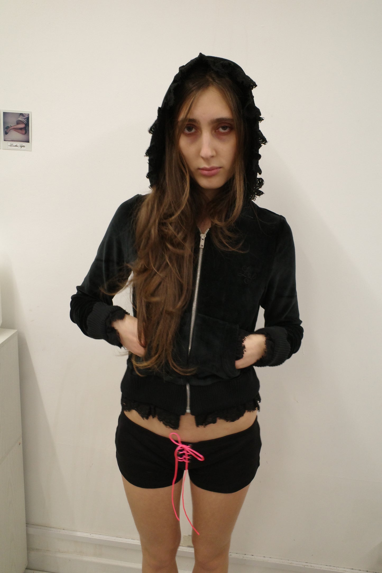 Nowhere zip up hoodie - black